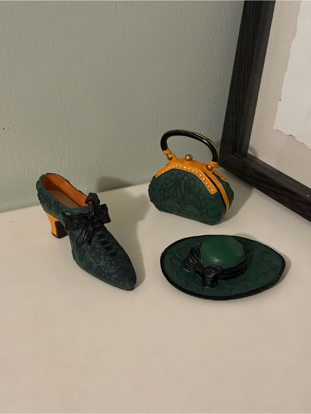 My Treasure/ Classic Collectables Bundle/ Emerald Hat, Shoe, & Purse